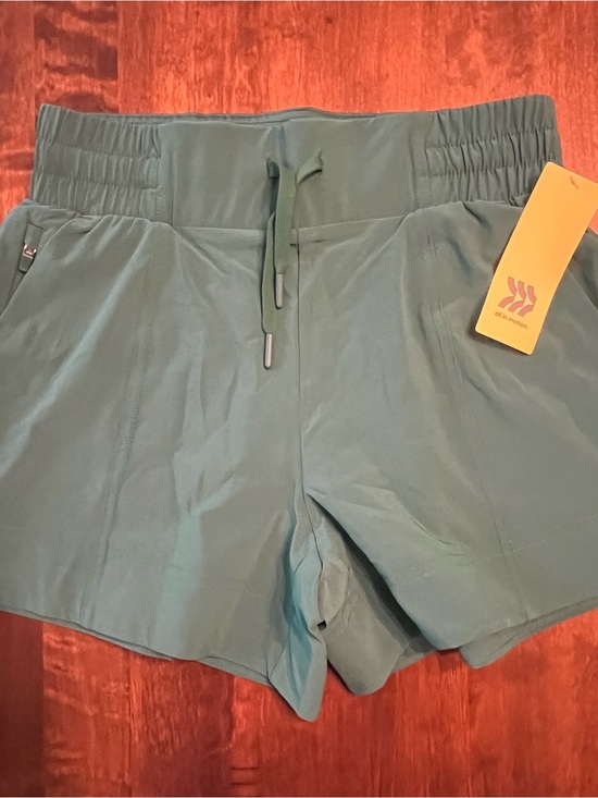 Target Pants - All in Motion Mid-Rise 4" Shorts, Green, XS